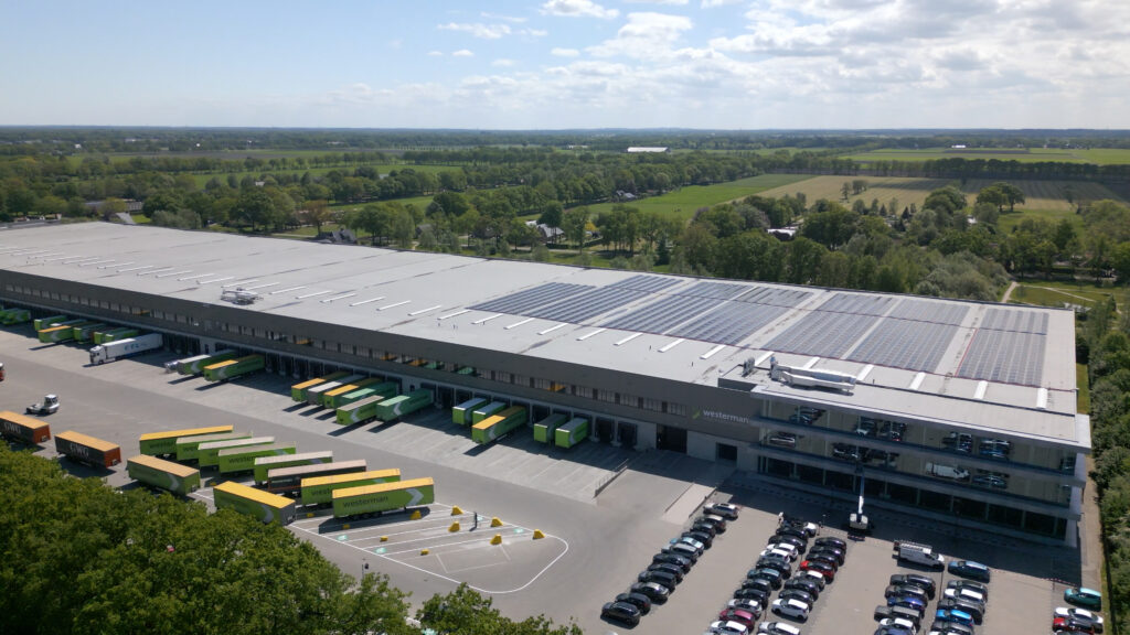 Westerman Multimodal Logistics distribution center in Nieuwleusen with solar panels on the roof for electric truck charging logistics